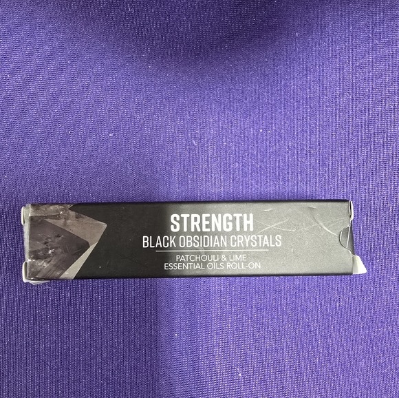 Strength Essential Oil Roller Ball Perfume - Picture 2 of 4